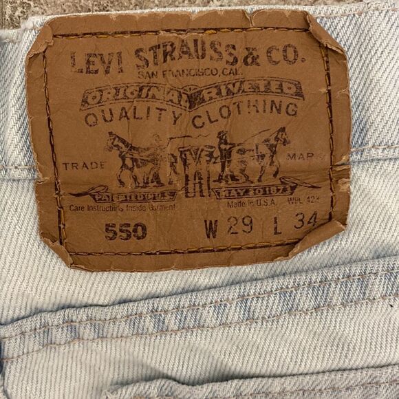 Vintage Levi’s 550 Distressed Destroyed Denim Shorts USA Made Light Wash Size 29 - Picture 7 of 8